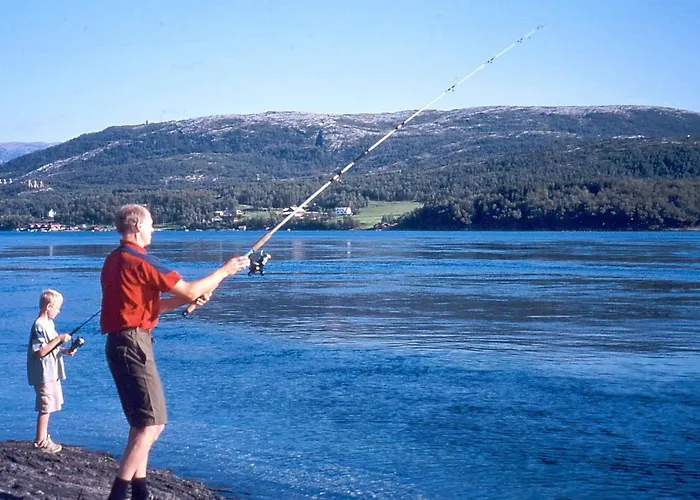 5 Person Holiday Home In Straumsbukta
