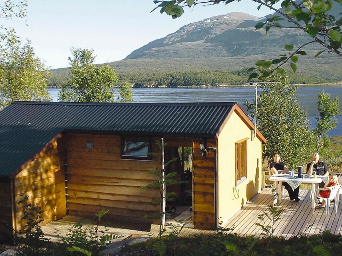 5 Person In Straumsbukta